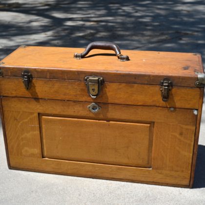 Antique machinist toolbox